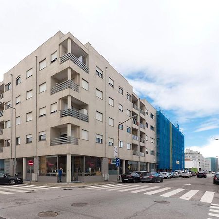Lovelystay - Charm Beach Apartment By Metro Station Matosinhos  Eksteriør billede