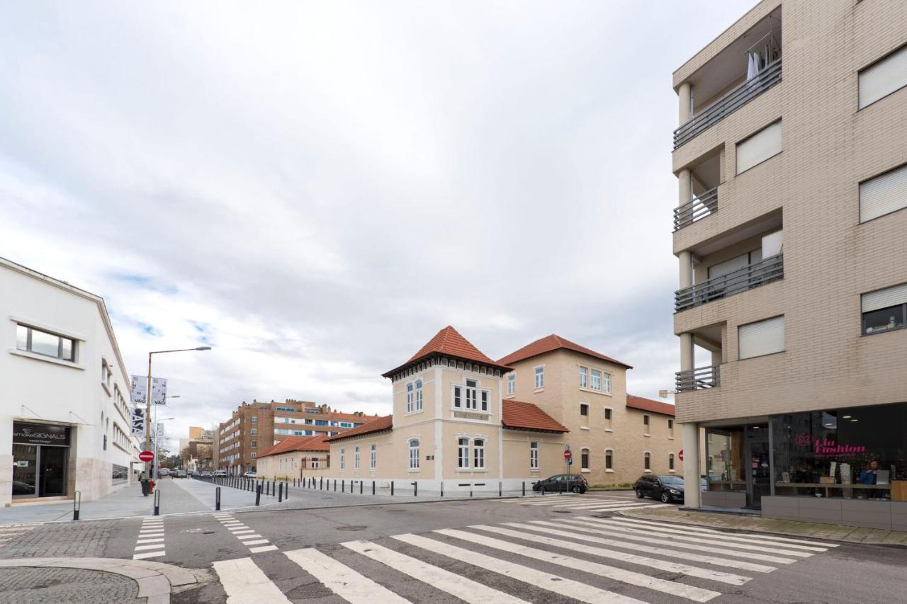 Lovelystay - Charm Beach Apartment By Metro Station Matosinhos  Eksteriør billede